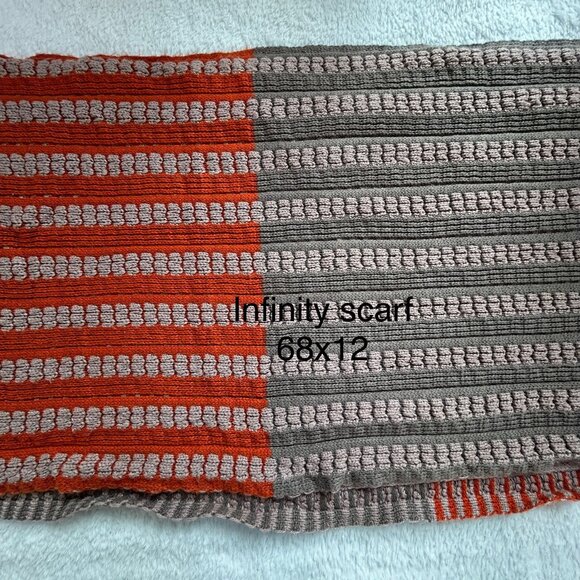 Verloop Chunky Knit Infinity Scarf 68x12" Gray Orange Striped Pattern Neckwarmer - Picture 3 of 3
